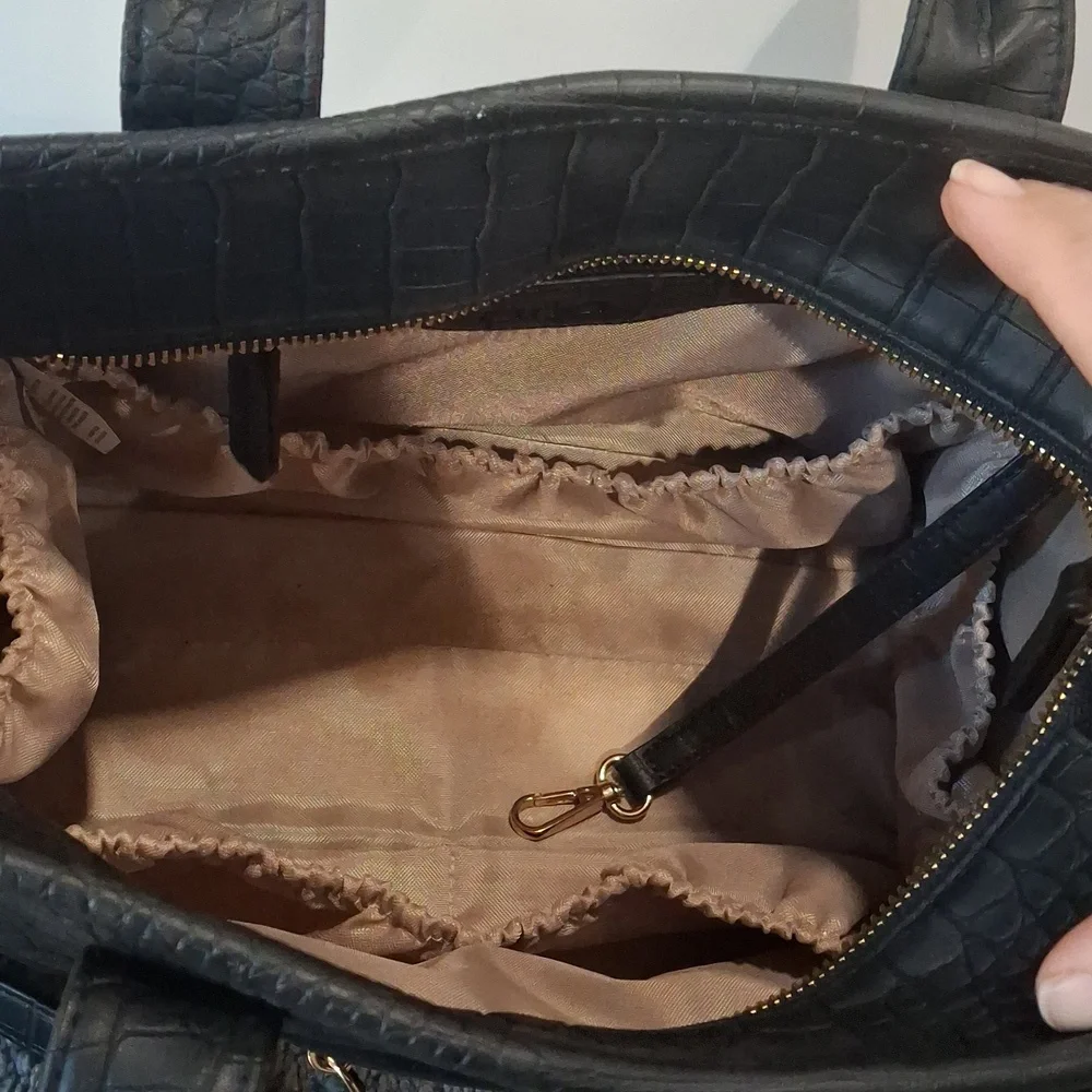 Aria tori bag midnight croc